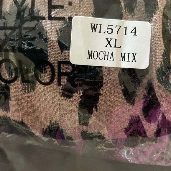 Cute loose fitting tunic dress. - Picture 5 of 6